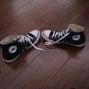 black converse